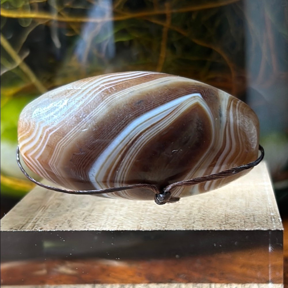 Natural Brown and White Agate Stone.